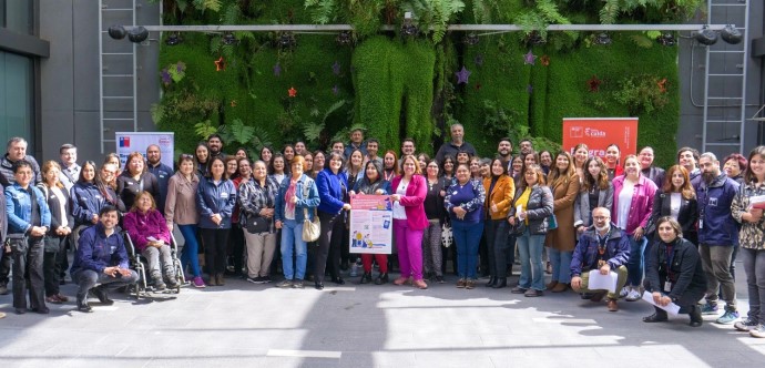 Para discutir y validar los aspectos claves del Sistema Nacional de Apoyos y Cuidados, las autoridades de Desarrollo Social y Familia y Mujer y Equidad de Género convocaron a más de 50 personas cuidadoras.