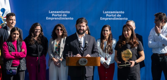 Autoridades en lanzamiento