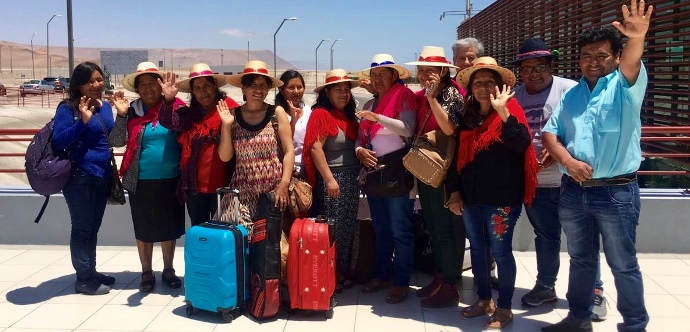 Doce representantes de Tarapacá son parte de la comitiva que asistió a la jornada en la capital, donde fueron protagonistas de una serie de actividades que culminaron con un concierto en homenaje a todos los artesanos del país.
