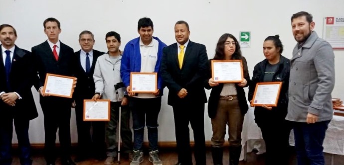 Se certificaron a más de 50 personas en situación de discapacidad de La Serena, gracias al programa Más Capaz del SENCE, en las especialidades de auxiliar administrativo de empresas industriales, manipulador de alimentos, auxiliar de casino y operario de supermercado. 