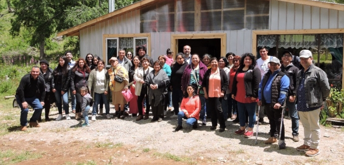 A la actividad de celebración y evaluación realizada en la comunidad Almonacid Levicoi, concurrió el Seremi de Desarrollo Social y Familia, Roberto Giubergia Valderrama, y la Directora de CONADI Región de Los Ríos, Gaby Marihuan Colihuinca.