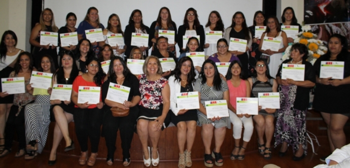 La iniciativa duró cuatro meses, y se tradujo en 400 horas de clases teóricas y prácticas. En los primeros tres meses, sus participantes fueron capacitados en distintas materias de competencias laborales, como trabajo en equipo, (…). Y el último mes, realizaron sus prácticas laborales. 