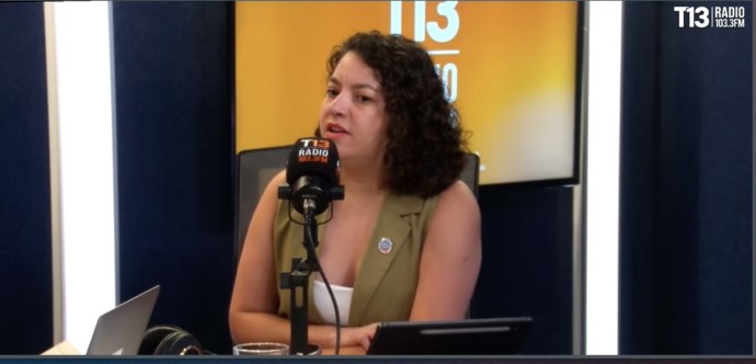 Ministra en Radio T13