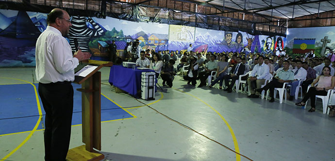 El ministro de Desarrollo Social, Alfredo Moreno, asistió a la inauguración del programa que impulsan Injuv y Gendarmería para promover la cultura entre personas privadas de libertad. Durante febrero y marzo se realizarán jornadas en 9 regiones del país.