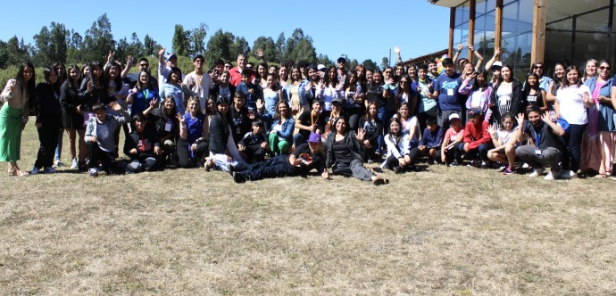 Cerca de 40 niños, niñas y adolescentes participaron de la iniciativa que entregó herramientas de liderazgo para ejercer su rol en los diversos territorios.