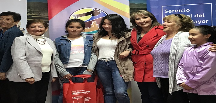 Seis voluntarios de más de 60 años se encargarán de aportar sus conocimientos a menores con bajo rendimiento escolar. 