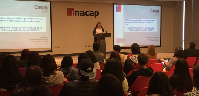 La autoridad expuso frente a un centenar de jóvenes en el seminario  “Tendencias en el Análisis de la Pobreza y la Exclusión Social” organizado por INACAP, sede Puente Alto.