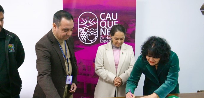 El logro nació producto de una gestión entre la Seremi de Desarrollo Social, Sandra Lastra, y la alcaldesa de Cauquenes, Nery Rodríguez, quienes firmaron el convenio para habilitar el dispositivo en los próximos 20 días.