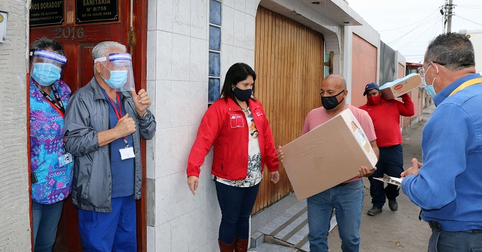 Productos avícolas fueron donados por la empresa Ariztía y se repartieron en residencias que acompañan y protegen a adultos mayores, personas en situación de calle y personas en condición vulnerable por adicciones.