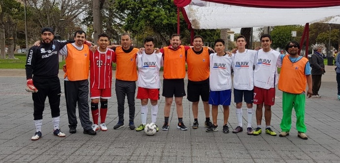 Una muestra de agrupaciones ganadoras de fondos “Participa” y un encuentro amistoso de fútbol calle, fueron parte de las actividades de inicio. 
