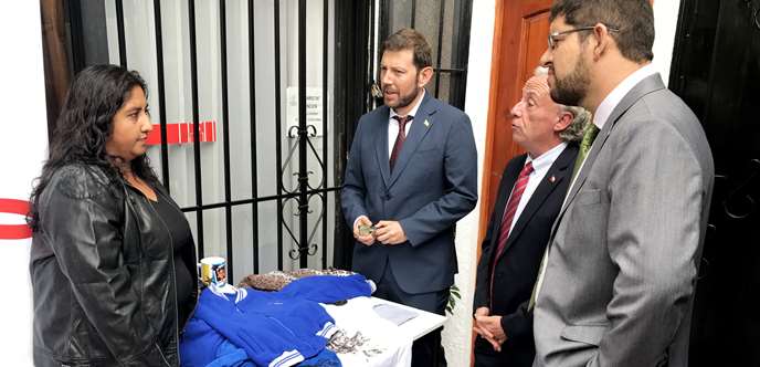 Más de $ 755 millones destinará el FOSIS a programas que apoyarán con capacitaciones y capital a los seleccionados y cuyas inscripciones se extenderán entre el 26 de marzo y el 20 de abril.