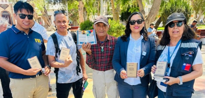 La Secretaría Regional Ministerial de Desarrollo Social participó de manera activa en la feria conmemorativa, estableciendo un stand informativo en la plaza de armas de Copiapó y asesorando a la ciudadanía, comunicando y resolviendo dudas respecto al Registro Social de Hogares, por nombrar sólo algunos ejemplos.