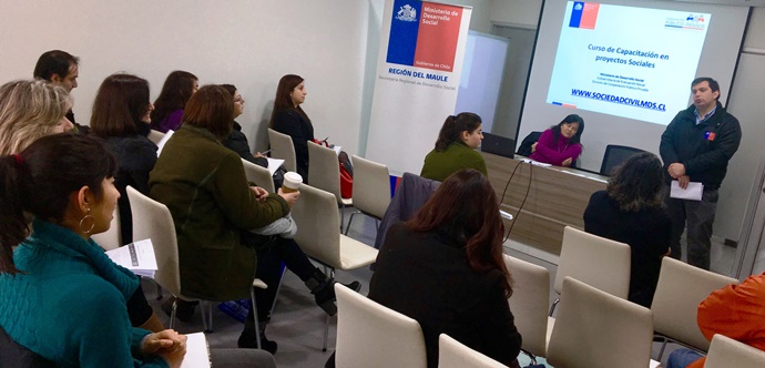  Hay mil 140 millones de pesos disponibles a nivel nacional para postular a proyectos con innovación social y que contribuyan a superar la situación de pobreza y vulnerabilidad de las personas. Plazo es hasta el 3 de agosto. 