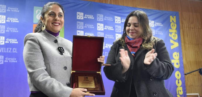 Subsecretaria Francisca Gallegos y alcaldesa de Curaco de Vélez