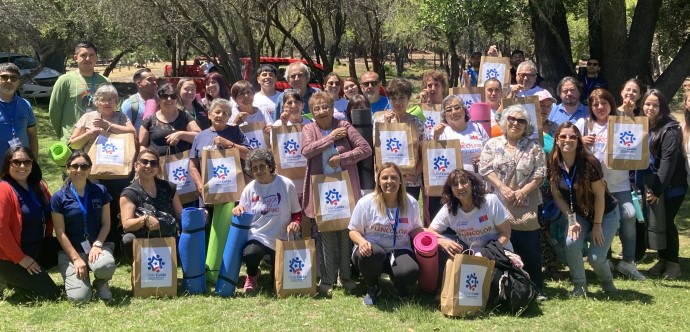 La iniciativa permitió entregar un espacio de esparcimiento y contacto con la naturaleza, a cerca de 50 cuidadores y cuidadoras de distintas comunas de la región de O’Higgins, actividad enmarcada en el Mes de los Cuidados.