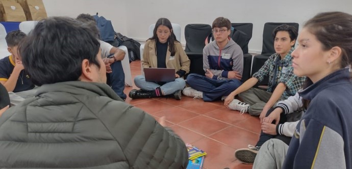 La instancia se enmarca en una serie de medidas impulsadas desde la SEREMI de Desarrollo Social y Familia y la Delegación Presidencial para la Gestión de Crisis Socioambiental de las tres comunas.