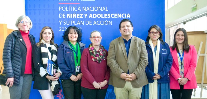Titular de la Subsecretaría de la Niñez se reúne con autoridades regionales para presentar la Política Nacional de Niñez y su Plan de Acción 2024-2032 y poder conversar respecto al rol de las distintas instituciones en la protección y garantías de los derechos de la niñez y adolescencia de la región.