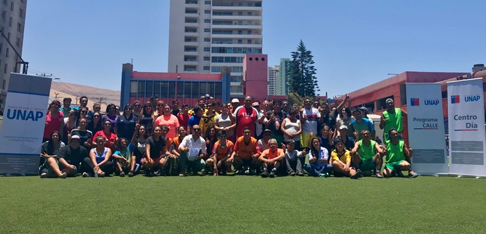 97 jugadores dieron vida al inédito torneo realizado en las canchas de la Universidad Arturo Prat, enmarcado en el Programa Calle que desarrolla anualmente el Ministerio de Desarrollo Social.