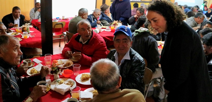 El plan es un sistema de apoyo integral para que las familias tengan una ayuda directa del Estado cuando deban enfrentar eventos adversos o accidentes. Todas las medidas se pueden revisar en www.clasemediaprotegida.cl