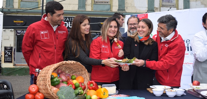 La actividad organizada por el SEREMI de Desarrollo Social y Familia a través del sistema Elige Vivir Sano, y del programa  Gobierno en Terreno, contó con la presencia de diversas autoridades regionales y nacionales.