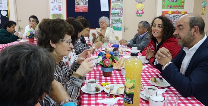 Viajes de turismo, actividades productivas, compra de equipamiento, entre otros, son parte de los proyectos que las personas mayores pueden postular hasta el 30 de abril para recibir financiamiento.