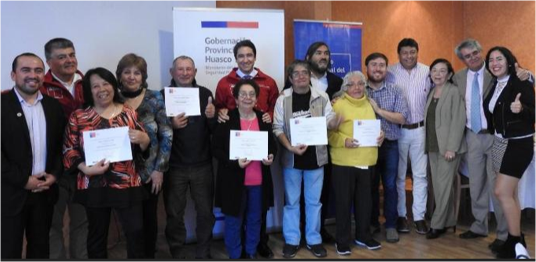 El objetivo de este programa, ejecutado por el Servicio Nacional del Adulto Mayor (SENAMA), es desarrollar acciones de apoyo para la autogestión, fortalecimiento de autonomía e independencia.