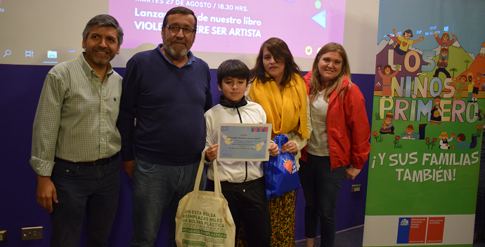 Cuatro niños de la región fueron premiados este viernes por su destacada participación en concurso de pintura “El Cambio Climático en Mi Región”.