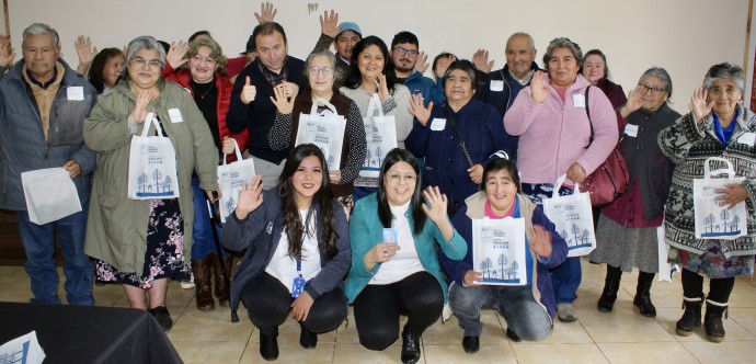 Cerca 30 usuarias del programa Red Local de Apoyos y Cuidados (RLAC), -que financia el ministerio de Desarrollo Social y Familia-, participaron de la jornada que promovió el apoyo mutuo y bienestar emocional.  