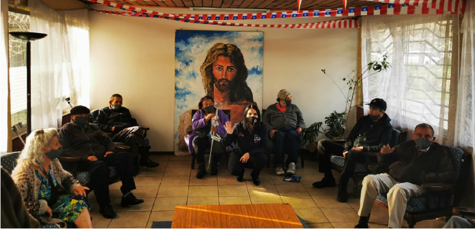 Producto der la crisis sanitaria que afecta al país, las autoridades del Ministerio de Desarrollo Social y Familia dieron a conocer el alargue del funcionamiento de los dispositivos de invierno. El plan implica extender la operación de recintos en todo Chile para albergar a las personas en situación de calle mientras persiste la emergencia. 