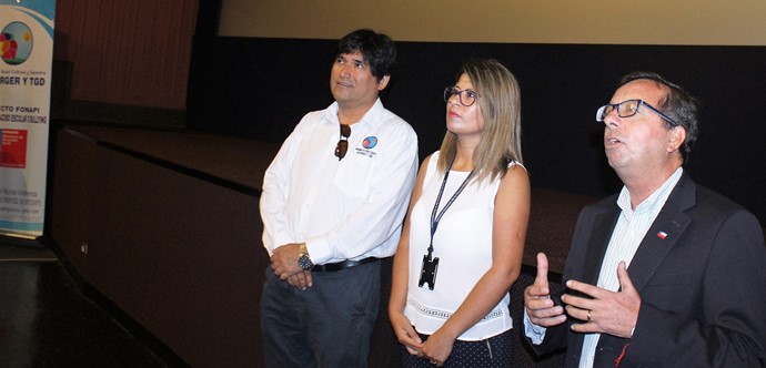 La agrupación Asperger y TGD Arica y Senadis, organizaron la exhibición del filme “Artax, un nuevo comienzo”, que refleja la vida de las familias con un integrante que posee este síndrome.
