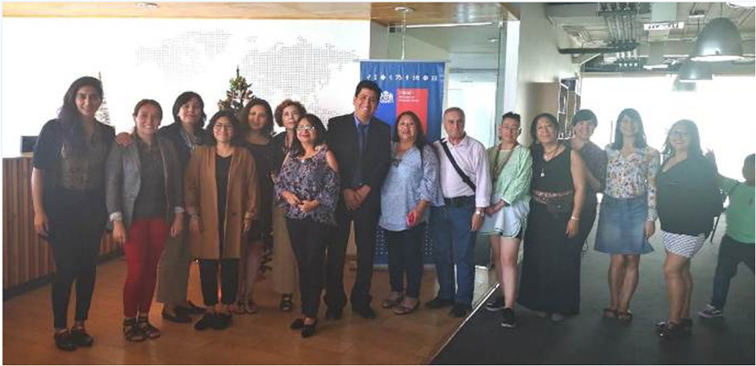 Durante la mañana de este miércoles, el Jefe de la Oficina de Asuntos Indígenas de Santiago, Javier López Huentemil, se reunía con Lorena Sepúlveda, Directora Metropolitana de Relaciones Económicas Internacionales, para oficializar el acuerdo.