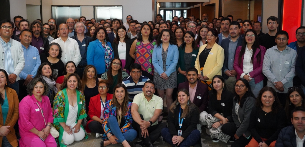 De la región de Los Ríos participaron las comunas de Valdivia, La Unión y Panguipulli, junto al Seremi de Desarrollo Social y Familia, Roberto Giubergia y la Coordinadora del área social de la cartera en la región, Natacha Martínez. 