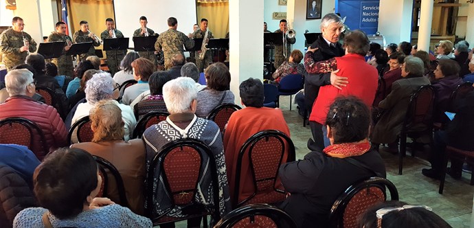 Bailes, momentos de emoción y principalmente rostros de mucha alegría, fueron las postales que dejaron las ceremonias de cierre del Mes del Adulto Mayor en las comunas de Aysén y Coyhaique. 