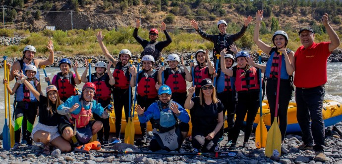 Actividad organizada por Senadis, Sernatur y la empresa Wild Travel Tour, dio el vamos a un servicio piloto de turismo aventura, que incorpora descensos inclusivos por las aguas del río Cachapoal en Machalí. 