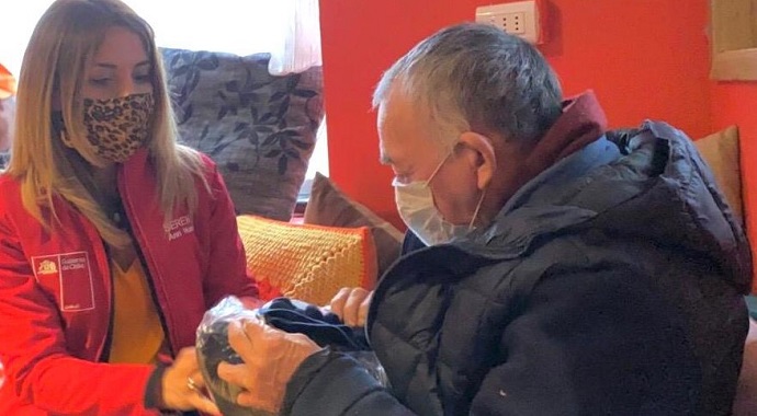 Seremi Ann Hunter informó que la distribución ya se realizó en los dos albergues habilitados en Valdivia. 