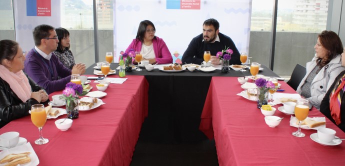 Las Seremis de Desarrollo Social y Familia, Mariela Huiillipan; Trabajo y Previsión Social, Cludia Tapia; el Seremi de Hacienda, Ronald Kliebs y el director regional  del IPS, Joaquín Núñez, destacaron la política pública del Presidente Gabriel Boric para aliviar la economía de las familias de La Araucanía.