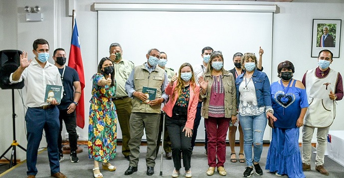 Entre las instituciones reconocidas se encuentran el Servicio de Salud de Ñuble, a cargo de la ejecución de la Ruta Médica para Personas en Situación de Calle; Carabineros de Chile,  entidad que ejecuta la Ruta Protege Calle, y la Corporación Padre Chango. En tanto, entre las agrupaciones de voluntariado se distinguió a “Fray Andresito”, “Apoyo y Esperanza” y “El Nazareno”.