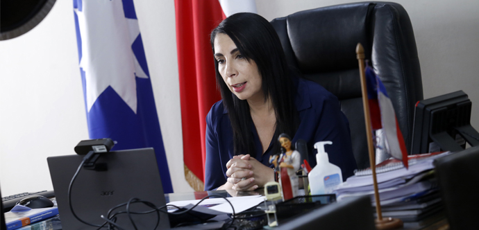 $ 20 millones recibirá la Fundación BioPatagonia para implementar el proyecto destinado a capacitar a familias de Puerto Natales, afectadas económicamente por la pandemia y lideradas por mujeres, sobre la producción de alimentos saludables y sustentables.