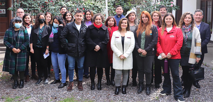 Si bien ha habido iniciativas similares previamente, esta instancia marca un hito inédito al convocarse en el marco de la implementación y expansión del Programa Red Local de Apoyos y Cuidados a nivel nacional, a la espera de la creación de un Sistema Nacional de Cuidados.