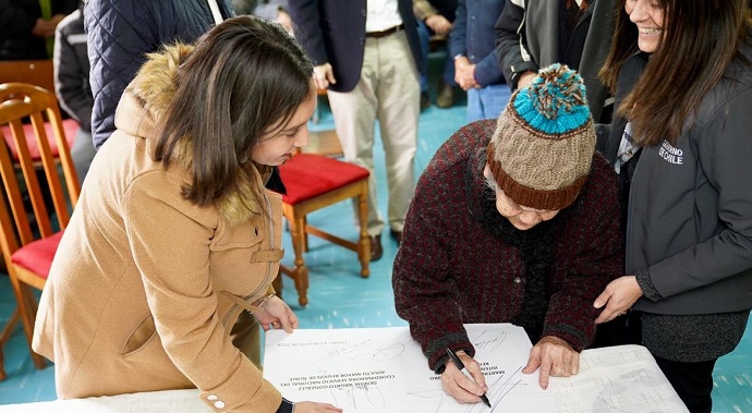 Iniciativa promueve el fortalecimiento institucional de los servicios para el adulto mayor, más facultades fiscalizadoras del SENAMA y ampliación de derechos laborales, judiciales y de participación social.