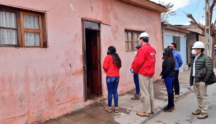 El seremi, Luis Morales se refirió a los positivos resultados levantados en terreno. “Hemos visitado a grupos sensibles como adultos mayores, personas con discapacidad, jóvenes, emprendedoras, comunidades de pueblos originarios y personas en situación de calle, encontrándonos con muy pocas situaciones adversas en infraestructura y salud”.